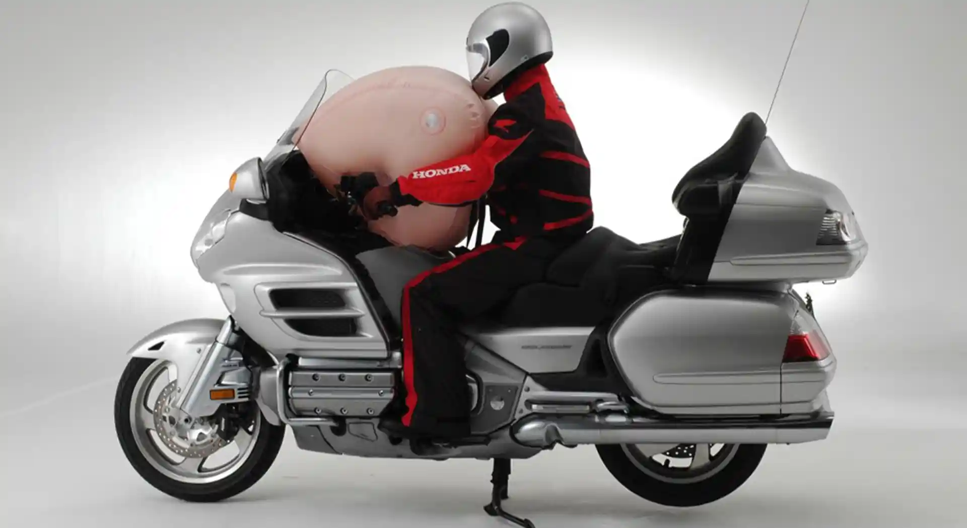 A New Honda Patent Regarding The Airbag System on Motorbikes, Is It Safer?