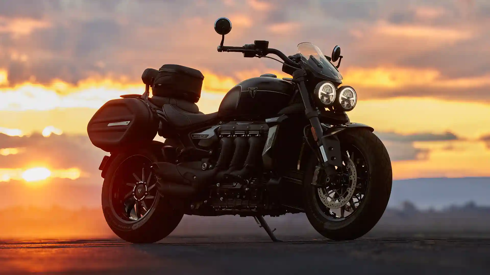 Look Fierce! Triumph Officially Introduces Rocket 3 Storm R and GT 2024